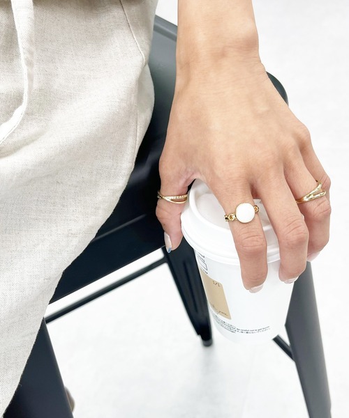 kutir(クティール)の「3セットモチーフフリーサイズリング(リング・レディース・シルバー/ゴールド・FREE)」の2枚目の写真