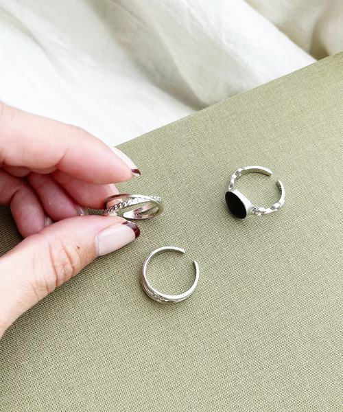kutir(クティール)の「3セットモチーフフリーサイズリング(リング・レディース・シルバー/ゴールド・FREE)」の4枚目の写真