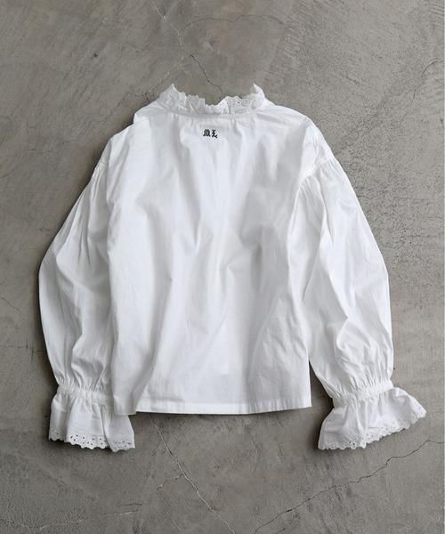 Malle（マル）の「malle オックスフォード　カットワーク　フリルブラウス（シャツ/ブラウス・レディース・ホワイト/オフホワイト/グレー・FREE）」の4枚目の写真