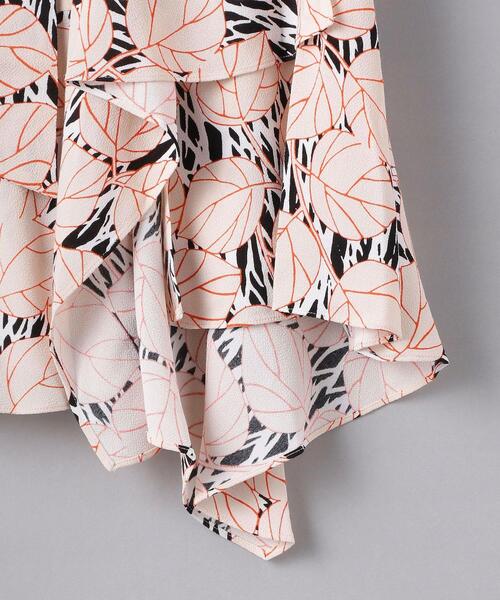 DIANE von FURSTENBERG（ダイアンフォンファステンバーグ）の「＜DIANE von FURSTENBERG（ダイアン フォン ファステンバーグ）＞リーフプリント イレギュラーヘム スカート ■■■（スカート・レディース・ライトピンク・2/4）」の6枚目の写真