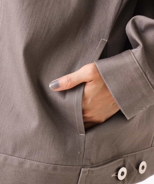 MK MICHEL KLEIN（エムケーミッシェルクラン）の「ビッグシルエット デニムライクジャケット/洗える（デニムジャケット・レディース・ネイビー/グレー・38）」の10枚目の写真