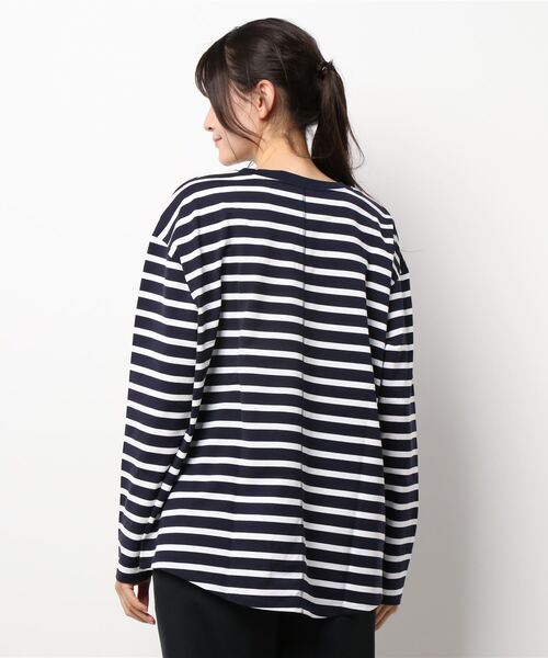 IENA(イエナ)の「ラウンドテール ロングプルオーバー◆(Tシャツ/カットソー・レディース・ネイビー/ホワイト系その他/ブルー系その他/ホワイト/チャコールグレー・FREE)」の16枚目の写真