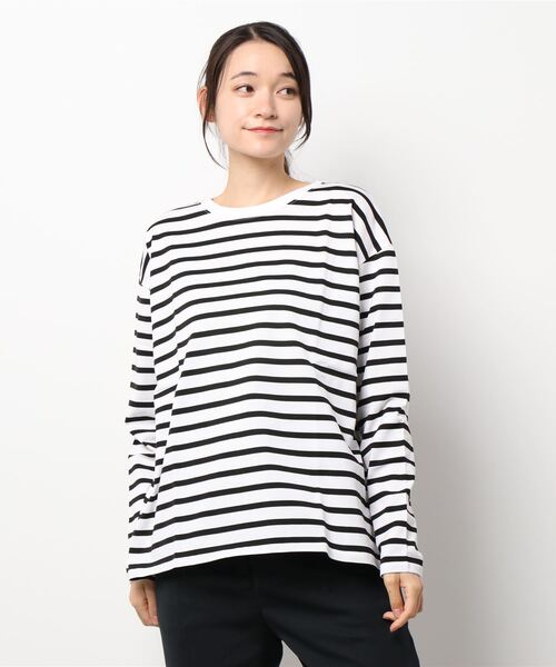 IENA(イエナ)の「ラウンドテール ロングプルオーバー◆(Tシャツ/カットソー・レディース・ネイビー/ホワイト系その他/ブルー系その他/ホワイト/チャコールグレー・FREE)」の9枚目の写真