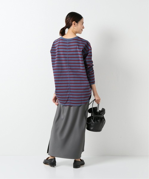 IENA(イエナ)の「ラウンドテール ロングプルオーバー◆(Tシャツ/カットソー・レディース・ネイビー/ホワイト系その他/ブルー系その他/ホワイト/チャコールグレー・FREE)」の8枚目の写真