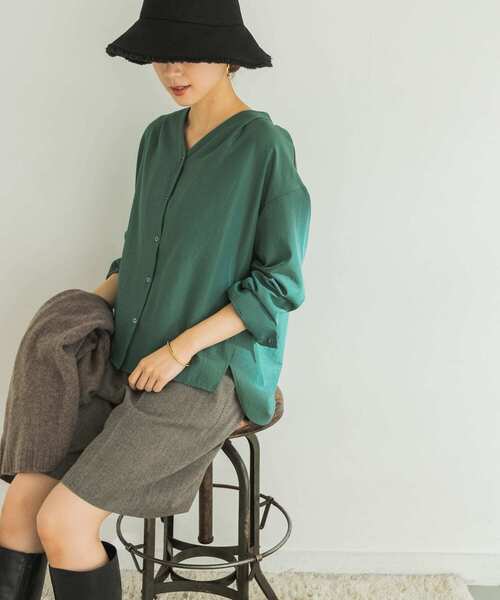 ヤシの木　URBANRESEARCH　ウォッシャブルエアリーVネックシャツ URBAN RESEARCH（アーバンリサーチ）の「ウォッシャブルエアリーV