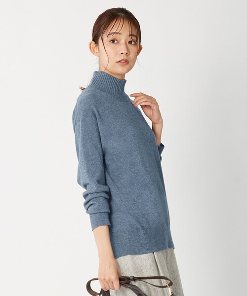 J.PRESS(ジェイプレス)の「【洗える】CASHMERE BLEND ハイネック ニット(ニット/セーター・レディース・スモーキーグリーン系/ベージュ系/ふじ色系/ライトグレー系/ワイン系/ダルブルー系/アイボリー系・LARGE/MEDIUM)」の5枚目の写真