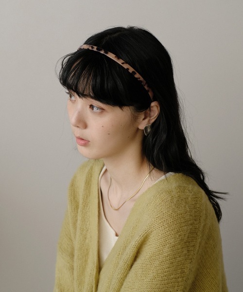 Bab(バブ)の「【WEB限定】べっこうカチューシャ(カチューシャ・レディース・ベージュ/ブラウン/オフホワイト・ONESIZE)」の7枚目の写真