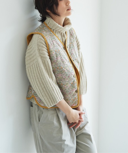 note et silence （ノートエシロンス）の「【 AMB100貨 】80サテンｘリバティ ショートベスト（ベスト・レディース・マスタード/ネイビー・FREE）」の18枚目の写真