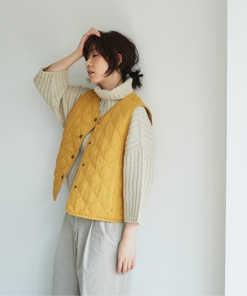 note et silence （ノートエシロンス）の「【 AMB100貨 】80サテンｘリバティ ショートベスト（ベスト・レディース・マスタード/ネイビー・FREE）」の9枚目の写真