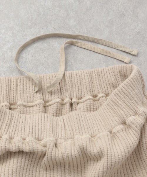 LOWRYS FARM(ローリーズファーム)の「ワッフルタイトスカート 257356(スカート・レディース・アイボリー/ブラック/ダークブラウン/グリーン・FREE)」の14枚目の写真