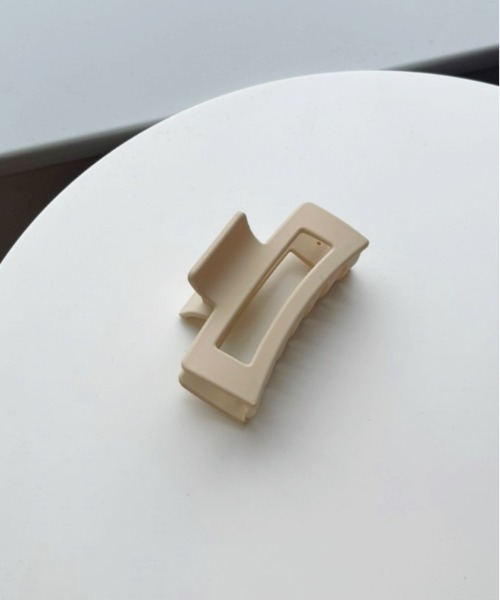 Heather（ヘザー）の「マットバンスクリップ　257483（バレッタ/ヘアクリップ・レディース・ホワイト/ブラウン/ホワイト×ブラウン・ONE SIZE）」の2枚目の写真