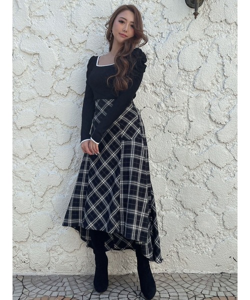 DURAS(デュラス)の「スクエアネックパワショルリブトップ(Tシャツ/カットソー・レディース・ベージュ/ホワイト/ブラック・FREE)」の17枚目の写真