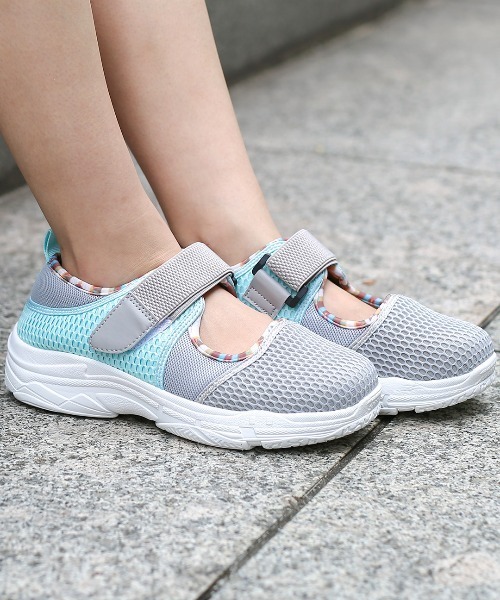 チチカカ（チチカカ）の「メッシュスニーカー（スニーカー・レディース・ブラック/グレー/ホワイト・MEDIUM/LARGE）」の3枚目の写真