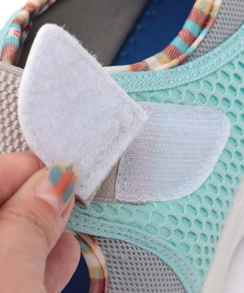 チチカカ（チチカカ）の「メッシュスニーカー（スニーカー・レディース・ブラック/グレー/ホワイト・MEDIUM/LARGE）」の21枚目の写真