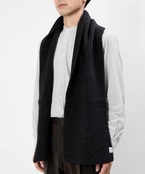 A.P.C.(アーペーセー)の「A.P.C. Billie MUFFLER アー・ペー・セー ニュー ビリー マフラー(マフラー・レディース・チャコールグレー/ダークネイビー・FREE)」の4枚目の写真