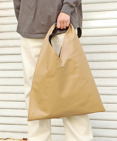 Chick（チック）の「牛革 スプリットレザー トライアングルトートバッグ デイリーユース（トートバッグ・メンズ・ベージュ/ブラック/オフホワイト/ブルー/グリーン/イエロー・FREE）」の14枚目の写真