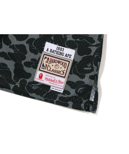 A BATHING APE（アベイシングエイプ）の「BAPE X MITCHELL & NESS