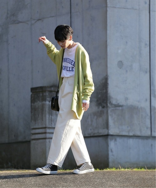 FARAH（ファーラー）の「【FARAH/ファーラー】Two-tuck Wide Tapererd Pants:パンツ（デニムパンツ・レディース・ネイビー/アイボリー・26/28）」の4枚目の写真