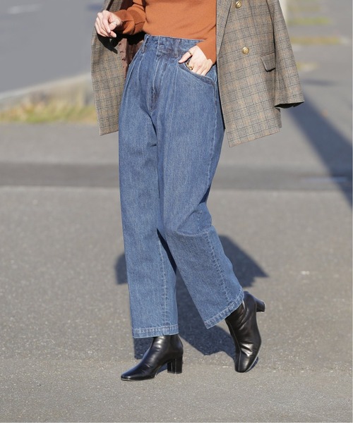 FARAH（ファーラー）の「【FARAH/ファーラー】Two-tuck Wide Tapererd Pants:パンツ（デニムパンツ・レディース・ネイビー/アイボリー・26/28）」の9枚目の写真