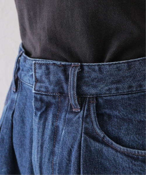 FARAH（ファーラー）の「【FARAH/ファーラー】Two-tuck Wide Tapererd Pants:パンツ（デニムパンツ・レディース・ネイビー/アイボリー・26/28）」の22枚目の写真