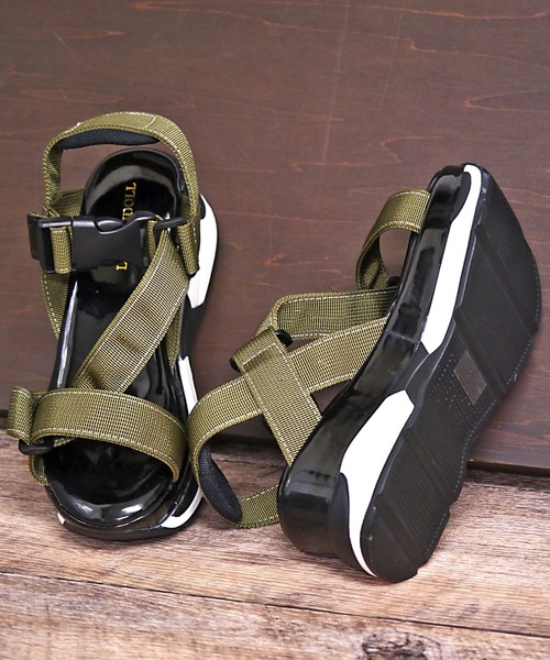 LibertyDoll(リバティードール)の「Liberty Doll / シルエットと履き心地を追求した厚底スポーツサンダル(5554)(サンダル・レディース・ブラック/カーキ/ネイビー・L/M/LL/S)」の2枚目の写真