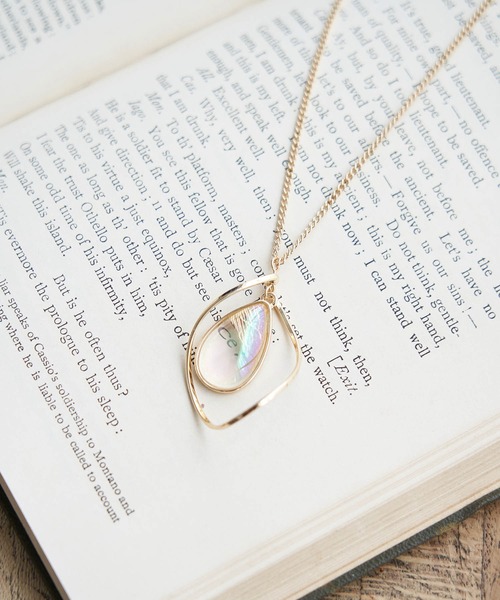 ROPE' PICNIC（ロペピクニック）の「メタル封入ドロップモチーフトップペンダント（ネックレス・レディース・ゴールド/シルバー・FREE）」の2枚目の写真