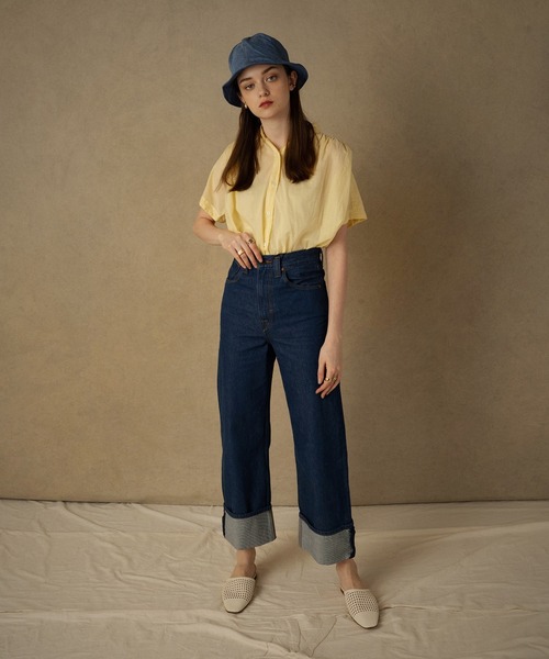 Levi's(リーバイス)の「Levi's(R) RED HIGH LOOSE CUFFED PINE GULCH CREEK(デニムパンツ・レディース・ダークインディゴブルー・27inch/25inch/24inch/26inch/30inch/29inch/23inch/28inch)」の2枚目の写真