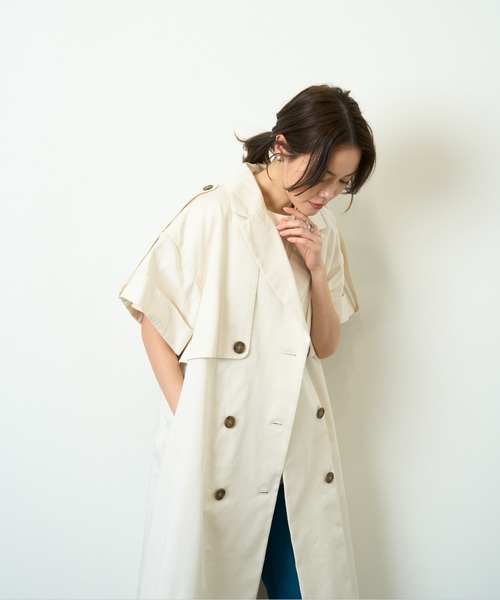 HERENCIA（ヘレンチア）の「高密度ツイル ショートスリーブ トレンチコート（トレンチコート・レディース・ブラック/アイボリー/ダークベージュ・MEDIUM）」の16枚目の写真