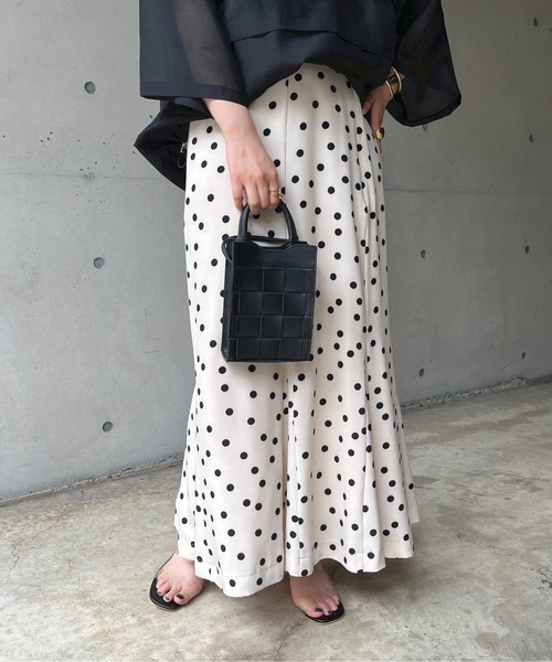 prose verse(プロズヴェール)の「ランダムドットマーメイドスカート(スカート・レディース・ブラック/ライトベージュ・MEDIUM)」の21枚目の写真