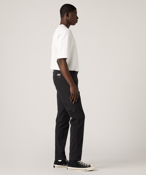 Levi's(リーバイス)の「Levi's/リーバイス XX CHINO スタンダードテーパード(チノパンツ・メンズ・ブラック・W28 L32/W29 L32/W30 L32/W31 L32/W32 L32/W33 L32/W34 L32/W36 L32)」の3枚目の写真