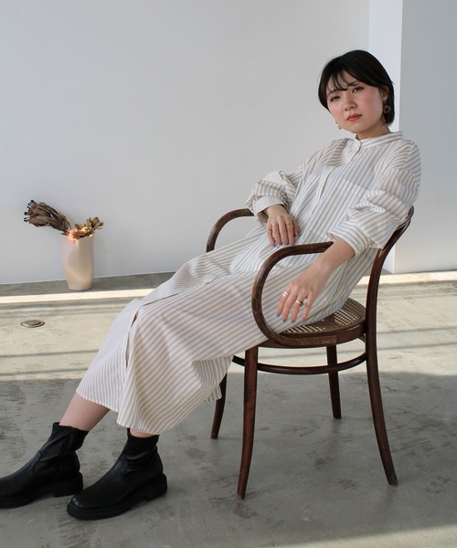 GeeRA（ジーラ）の「スタンドカラーシャツワンピース（シャツワンピース・レディース・ベージュ/ネイビー/オフホワイト・MEDIUM）」の7枚目の写真