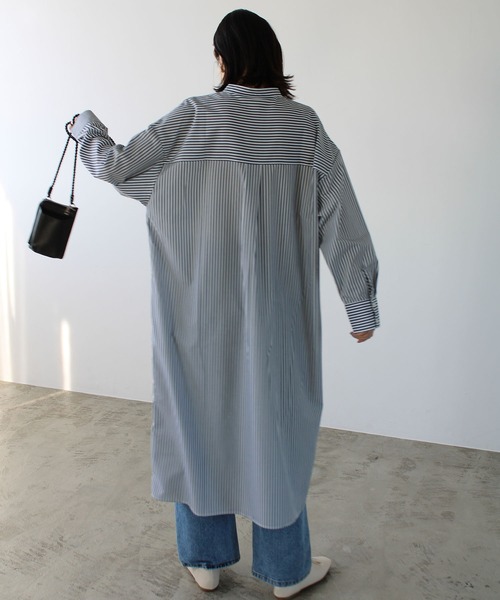 GeeRA（ジーラ）の「スタンドカラーシャツワンピース（シャツワンピース・レディース・ベージュ/ネイビー/オフホワイト・MEDIUM）」の16枚目の写真