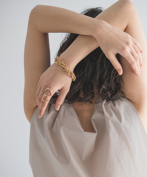 A part by(アパートバイ)の「リボンリング 280487(リング・レディース・シルバー/ゴールド・FREE)」の6枚目の写真