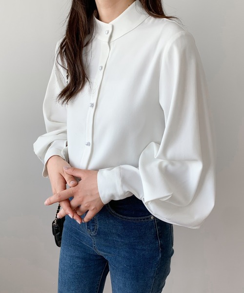 Diosfront（ディオスフロント）の「スタンドカラーボリュウームスリーブルーズシャツ（シャツ/ブラウス・レディース・ホワイト/ブラック/ネイビー/ライトグリーン/ライトブルー/グレー/ベージュ/ブラウン・S/M/L）」の2枚目の写真