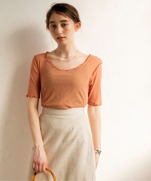 ANGIE（アンジー）の「シアーリブ2WAYメロートップス（Tシャツ/カットソー・レディース・ブラック/オフホワイト/オレンジ/ライトパープル/ケリー・FREE）」の5枚目の写真