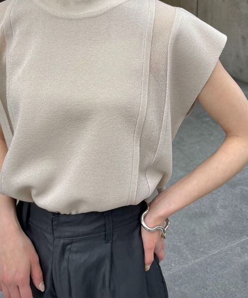 &g'aime（アンジェム）の「【&g’aime】サイドシアーニット（ニット/セーター・レディース・ホワイト/チャコール/グリーン/ブルー・FREE）」の10枚目の写真