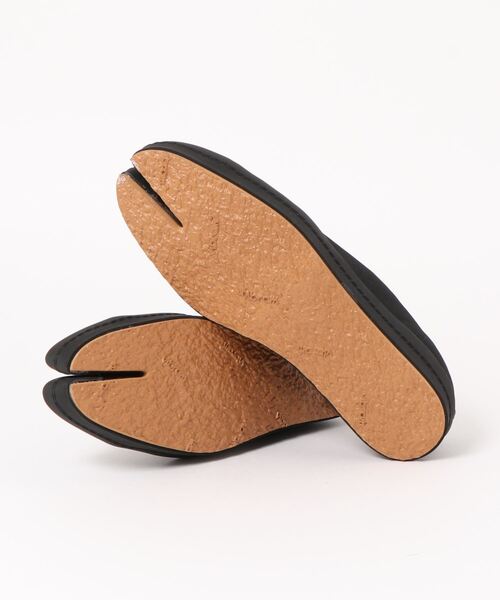 seesaw（シーソー）の「足袋 ローカット スニーカー（スニーカー・メンズ・ベージュ/ブラック×ホワイト/ブラック×ブラック・44/46/42/40）」の5枚目の写真