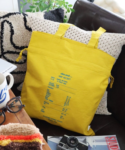 niko and...(ニコアンド)の「オリジナル巾着トートバッグ(トートバッグ・レディース・ベージュ/カーキ/ナチュラル/チャコール/ブルー/ライトブラウン/ピンク/イエロー/スカイブルー・0)」の13枚目の写真