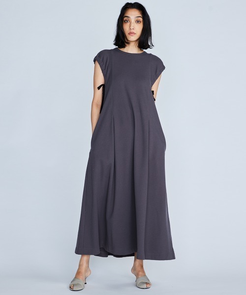 DOUBLE STANDARD CLOTHING（ダブルスタンダードクロージング）の「ヴィンテージレアル裏毛ワンピース（ワンピース・レディース・ブラック/チャコール・36/38）」の3枚目の写真