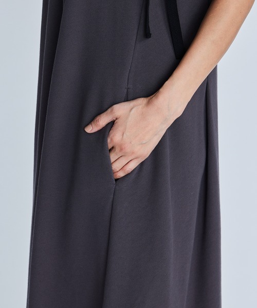 DOUBLE STANDARD CLOTHING（ダブルスタンダードクロージング）の「ヴィンテージレアル裏毛ワンピース（ワンピース・レディース・ブラック/チャコール・36/38）」の10枚目の写真
