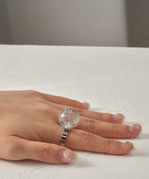 VANNIE U(ヴァニーユー)の「sphere ring(リング・レディース・シルバー/ゴールド/クリア・FREE)」の3枚目の写真