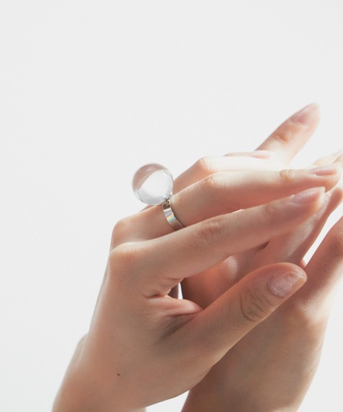 VANNIE U(ヴァニーユー)の「sphere ring(リング・レディース・シルバー/ゴールド/クリア・FREE)」の5枚目の写真