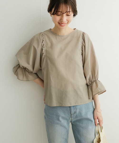 URBAN RESEARCH DOORS（アーバンリサーチドアーズ）の「ギャザースリーブブラウス（シャツ/ブラウス・レディース・ブラック/ミント/グレー系その他・MEDIUM）」の3枚目の写真