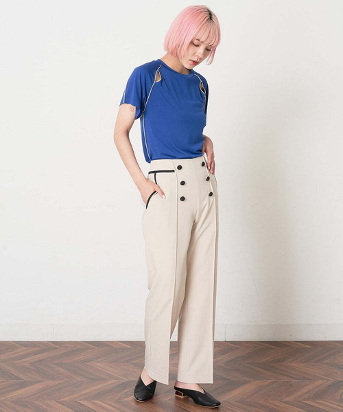 A de a.v.v(アードアー・ヴェ・ヴェ)の「バイカラーパイピングパンツ(その他パンツ・レディース・ライトブルー/ベージュ/ブラック・36/38)」の19枚目の写真