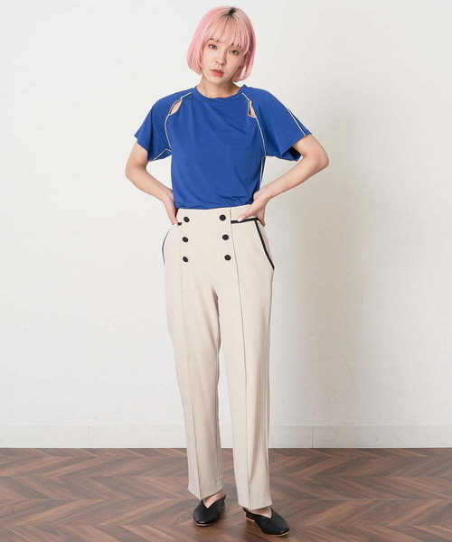 A de a.v.v(アードアー・ヴェ・ヴェ)の「バイカラーパイピングパンツ(その他パンツ・レディース・ライトブルー/ベージュ/ブラック・36/38)」の12枚目の写真