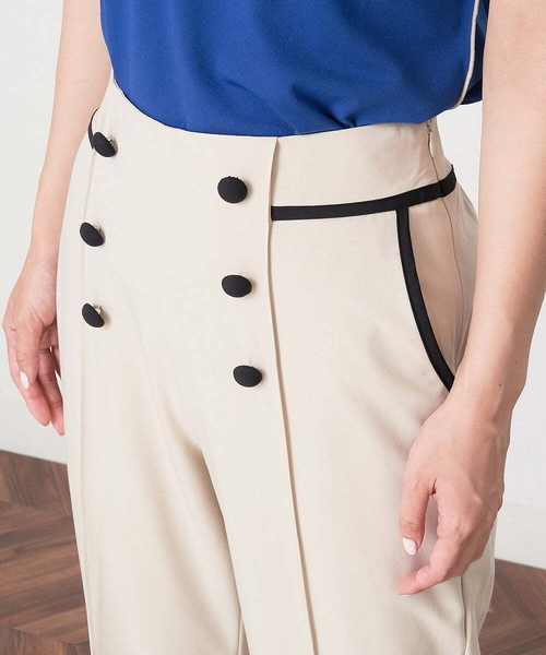 A de a.v.v(アードアー・ヴェ・ヴェ)の「バイカラーパイピングパンツ(その他パンツ・レディース・ライトブルー/ベージュ/ブラック・36/38)」の6枚目の写真