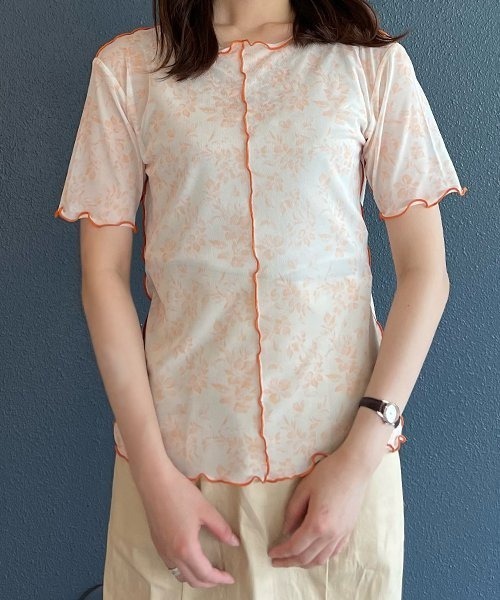 AS KNOW AS PINKY(アズノゥアズピンキー)の「シアーに花開くメロープルオーバー(Tシャツ/カットソー・レディース・ブラック/オレンジ・FREE)」の2枚目の写真