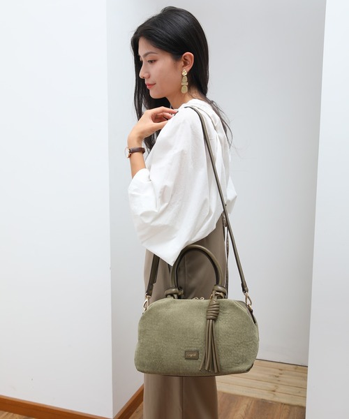 Ungrid(アングリッド)の「【Ungrid/アングリッド】ツイストタッセル コーデュロイ ボストンバッグ(ボストンバッグ・レディース・ブラック/カーキ/グレイッシュベージュ/ブラウン/ベージュ・FREE)」の19枚目の写真
