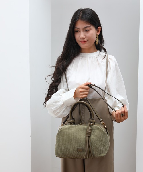 Ungrid(アングリッド)の「【Ungrid/アングリッド】ツイストタッセル コーデュロイ ボストンバッグ(ボストンバッグ・レディース・ブラック/カーキ/グレイッシュベージュ/ブラウン/ベージュ・FREE)」の20枚目の写真