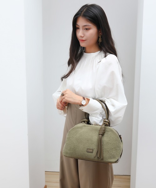 Ungrid(アングリッド)の「【Ungrid/アングリッド】ツイストタッセル コーデュロイ ボストンバッグ(ボストンバッグ・レディース・ブラック/カーキ/グレイッシュベージュ/ブラウン/ベージュ・FREE)」の18枚目の写真